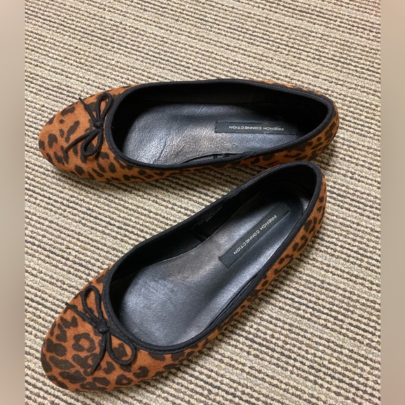 Leopard print ballet flats 🐆 - Picture 2 of 5